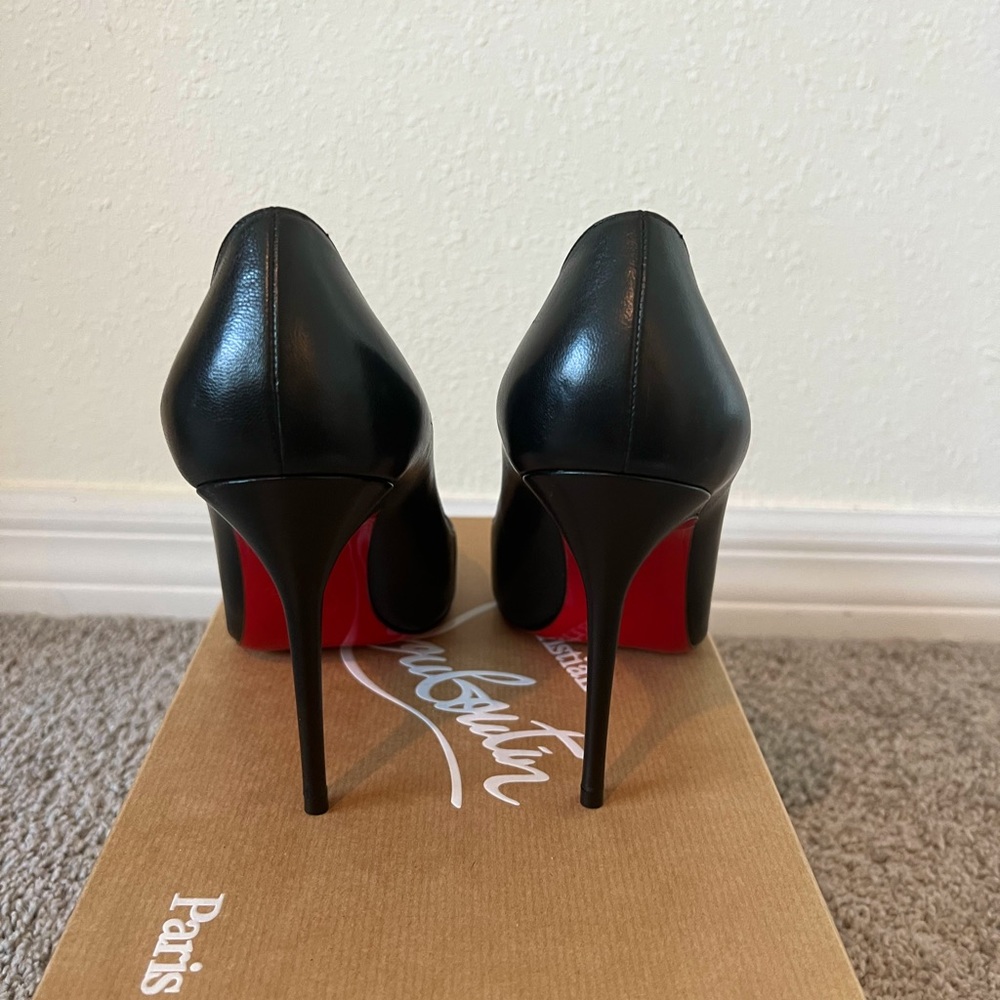 Christian Louboutin Pumps